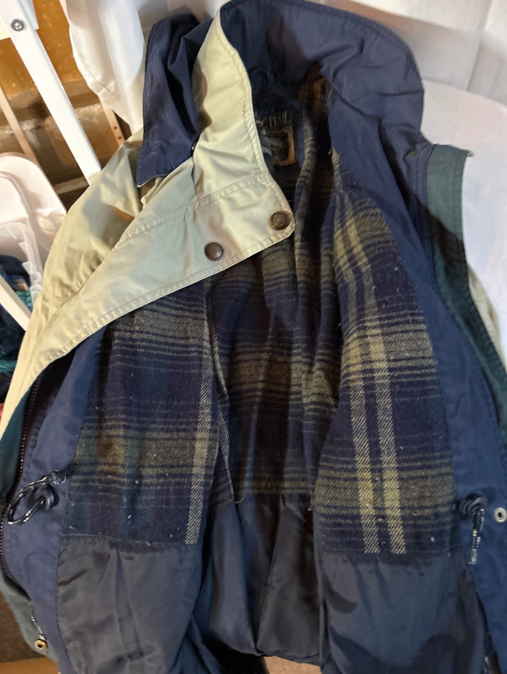 Pacific Trail Jacket - Picture 3 of 3